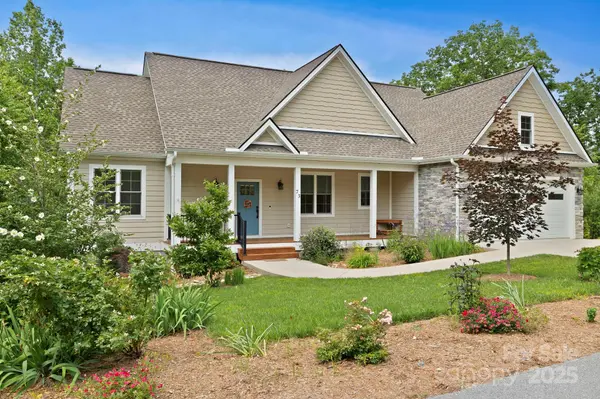 73 Wisdom Cove RD,  Flat Rock,  NC 28731