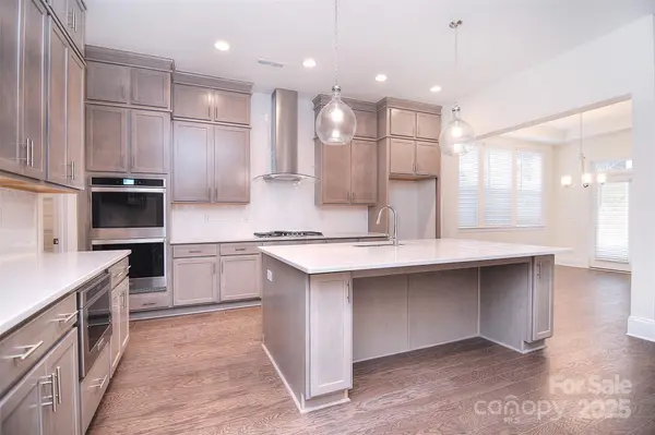 1364 Cedardale LN, Denver, NC 28037