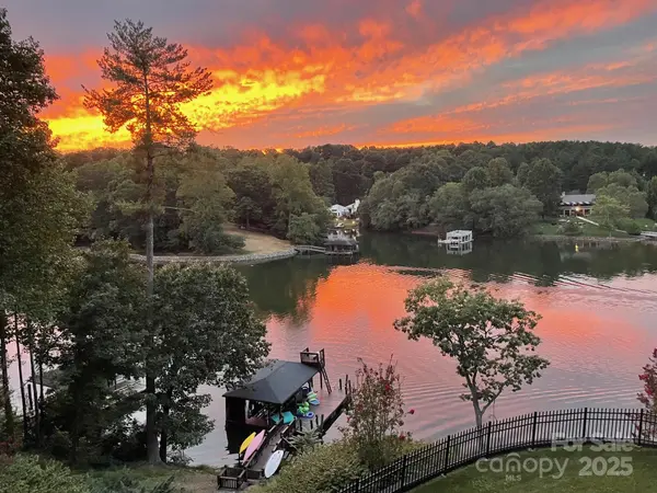 649 46th Avenue DR NE, Hickory, NC 28601