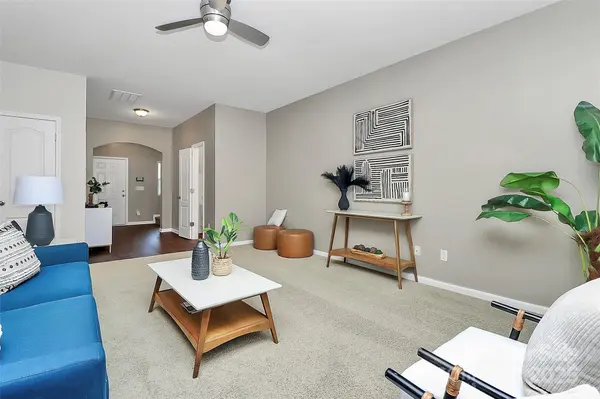 137 Woodbridge CIR, Mount Holly, NC 28120