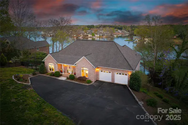 4164 54th AVE NE, Hickory, NC 28601