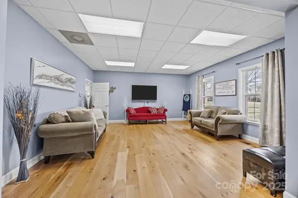 188 Wiggins RD, Mooresville, NC 28115