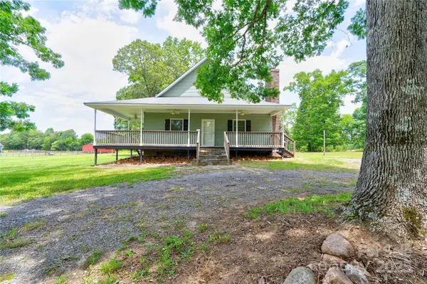 3640 Oak Haven LN, Shelby, NC 28150