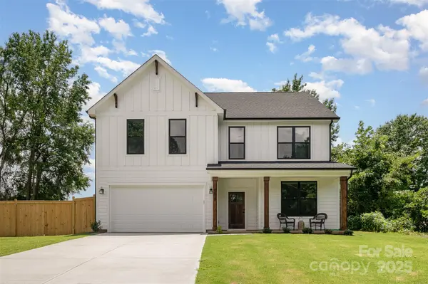 9615 Riviera DR,  Sherrills Ford,  NC 28673