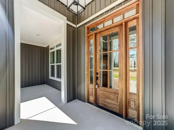 4262 Brandy Creek CT, Clover, SC 29710