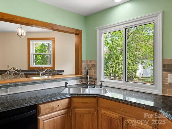 9009 Stourbridge DR, Huntersville, NC 28078
