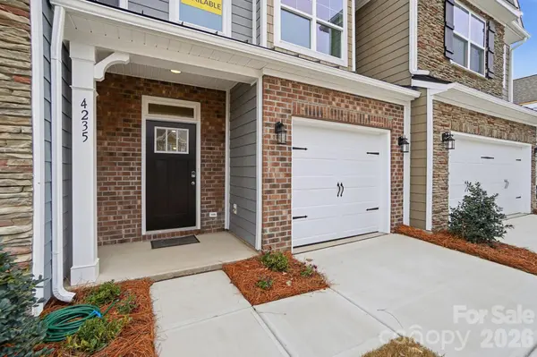 4235 Black CT, Harrisburg, NC 28075