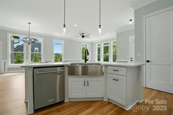 409 Henry Chapel RD, Belmont, NC 28012