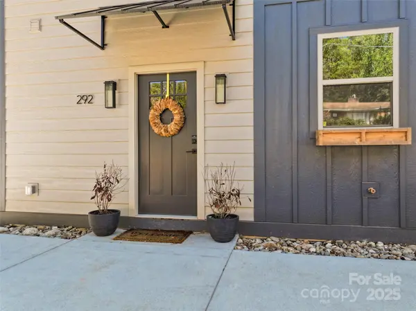 292 County RD, Waynesville, NC 28785