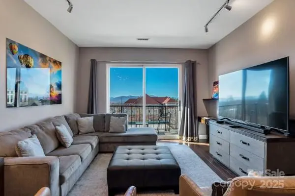45 Asheland AVE #500, Asheville, NC 28801