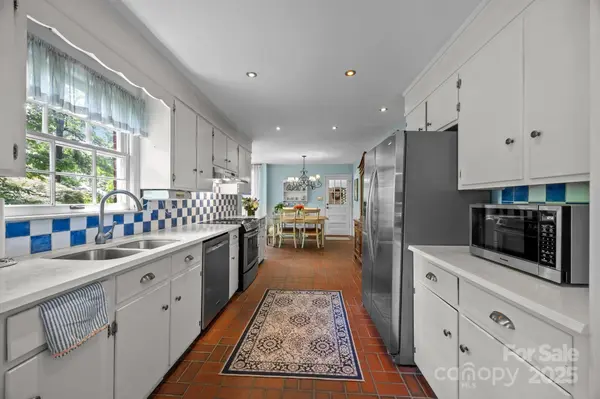 5510 Sardis RD, Charlotte, NC 28270