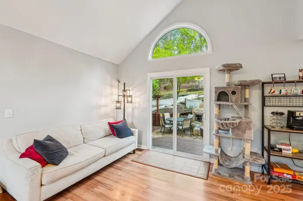 6005 Lanai LN Tega Cay, SC 29708
