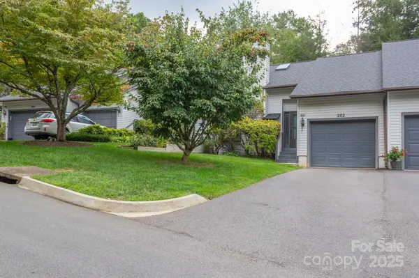 202 Cheyenne CT, Asheville, NC 28803