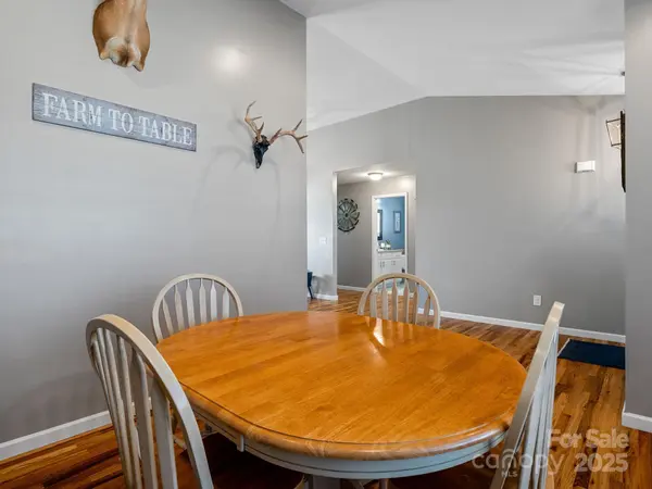 218 Little Man DR, Boiling Springs, SC 29316