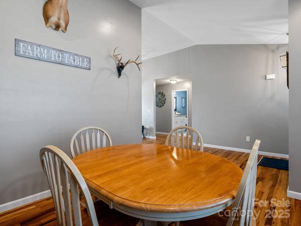 218 Little Man DR, Boiling Springs, SC 29316