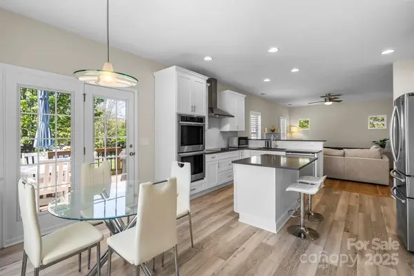 21907 Torrence Chapel RD, Cornelius, NC 28031