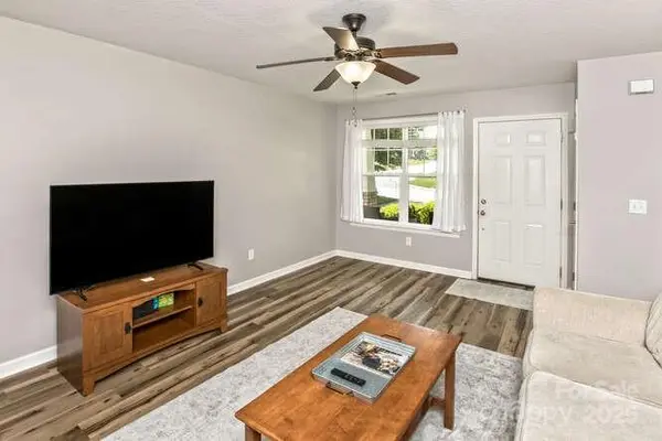 43 Sunny Meadows BLVD, Arden, NC 28704