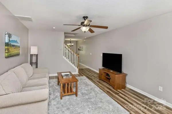 43 Sunny Meadows BLVD, Arden, NC 28704