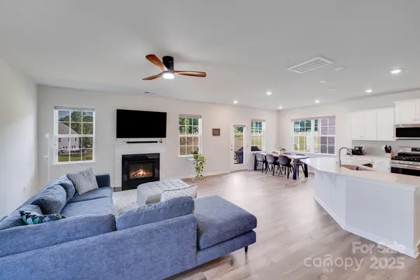 356 Runner Stone LN, Fort Mill, SC 29715
