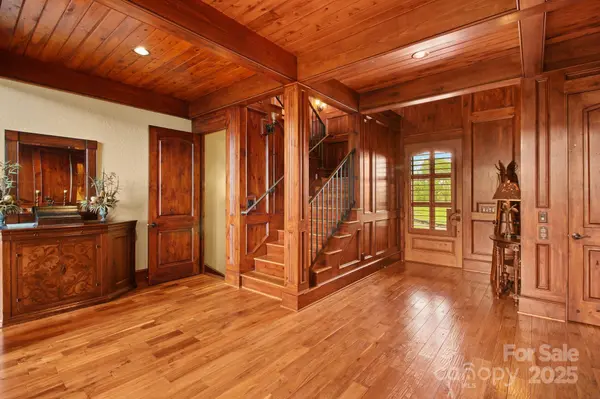 693 Thunderhill TRL, Blowing Rock, NC 28605