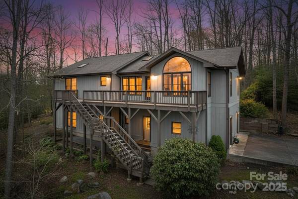 1521 Old Jonas Ridge RD, Newland, NC 28657