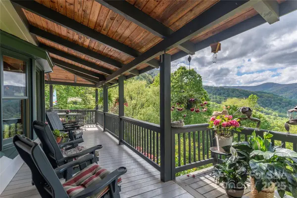 806 Twin Brook DR #6A,6B,7A,7B, Waynesville, NC 28785
