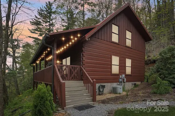 909 Niley Cook RD, Blowing Rock, NC 28605