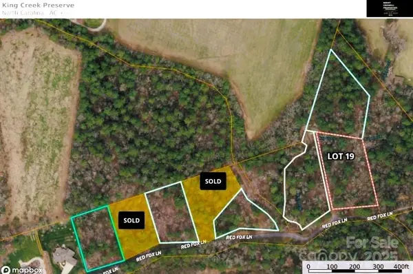 000 Red Fox LN #19, Flat Rock, NC 28731