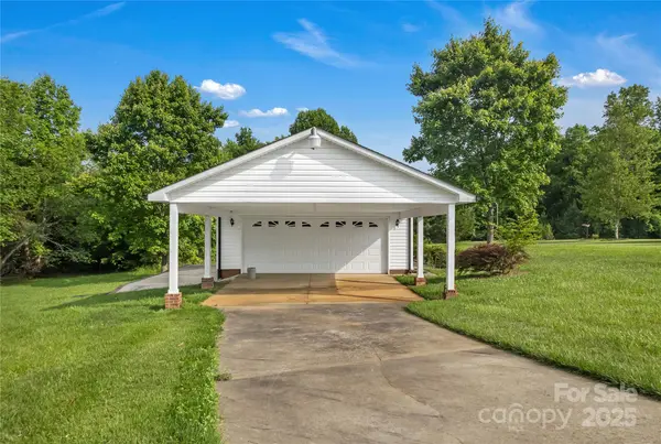 814 Settlers DR, Cherryville, NC 28021