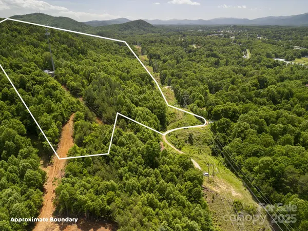 1006 Seagle ST, Marion, NC 28752
