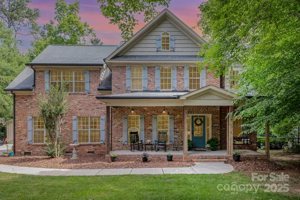 8121 Cane Pointe LN, Waxhaw, NC 28173