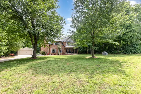 8121 Cane Pointe LN, Waxhaw, NC 28173