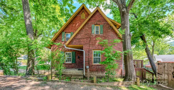 69 Austin AVE, Asheville, NC 28801