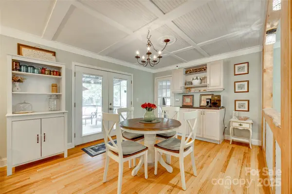 504 Amon LN, Pineville, NC 28134