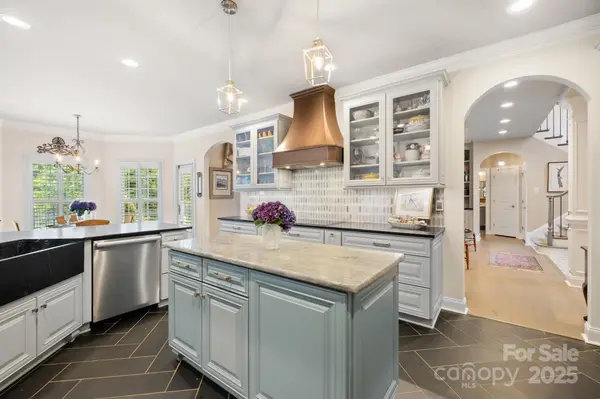 266 Riverwood RD, Mooresville, NC 28117