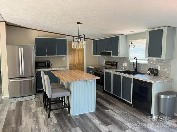57 McElveen CIR, Lynchburg, SC 29080