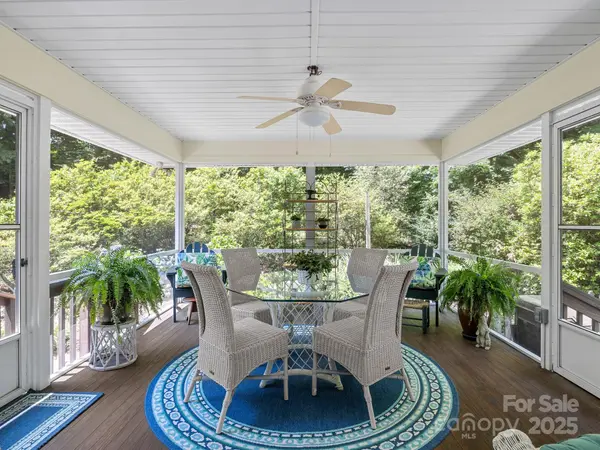266 Case ST, Columbus, NC 28722