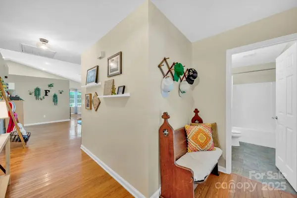 145 Fairway View DR, Etowah, NC 28729