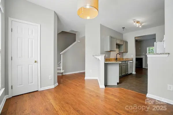 10867 Garden Oaks LN, Charlotte, NC 28273