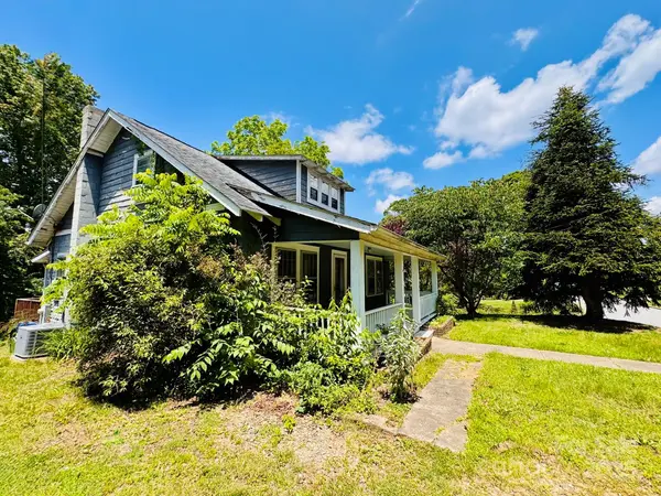 602 Brookshire ST, Asheville, NC 28803