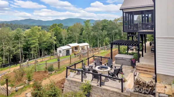 23 Windy RDG, Fairview, NC 28730