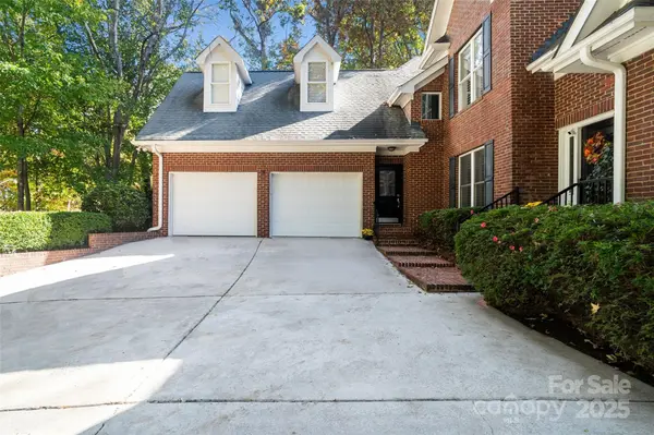 23 Tanglewood RD, Clover, SC 29710