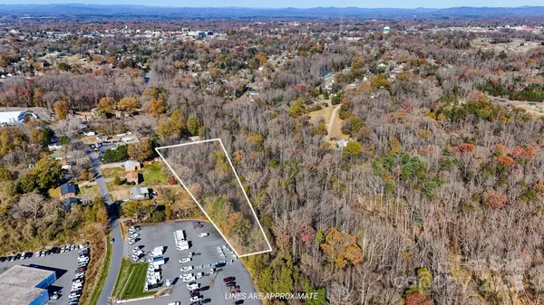 000 2nd Street PL SE, Hickory, NC 28602