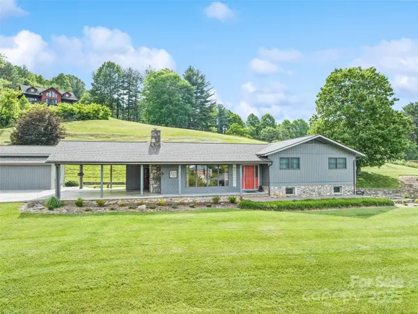 415 Crawford RD, Waynesville, NC 28785