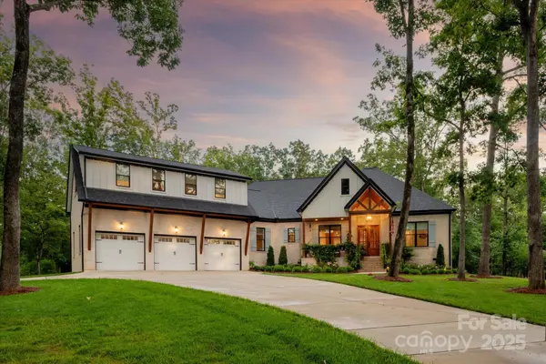 2705 Ski Trail LN, Waxhaw, NC 28173