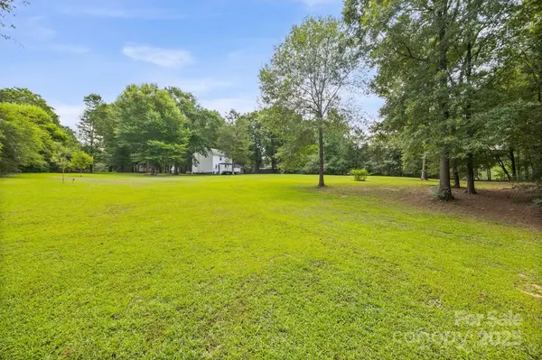 1975 Kehl RD, Clover, SC 29710