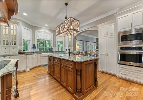 2818 Levinfield CT, Lincolnton, NC 28092