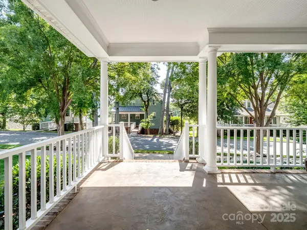 5572 Yorke ST NW, Concord, NC 28027