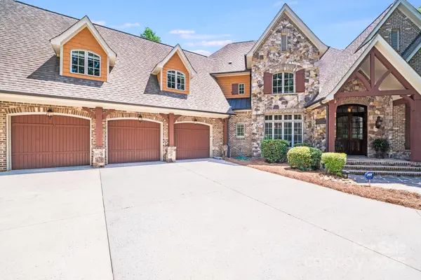 600 Beauhaven LN, Waxhaw, NC 28173