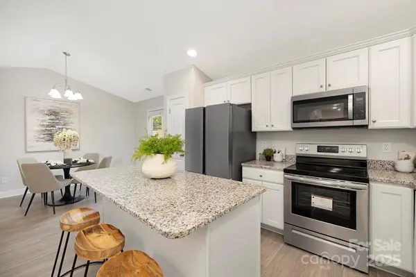 924 Forest DR, Marshville, NC 28103